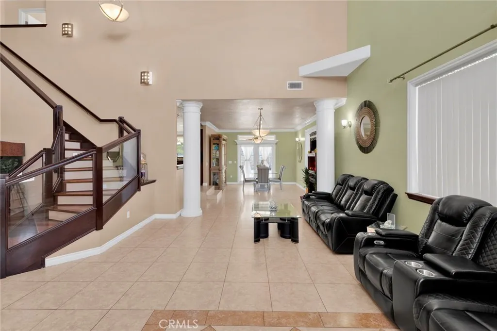 17715 Vista Point, Victorville, California 92395 — photo 4