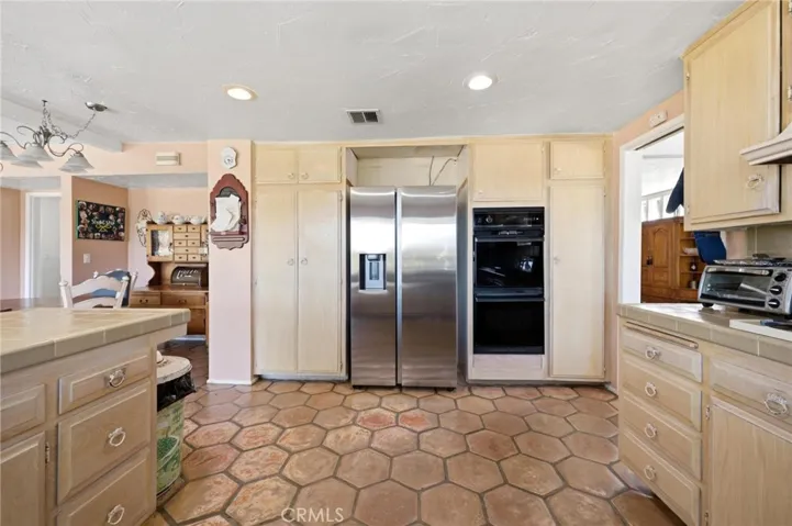 Large Open Kitchen Area