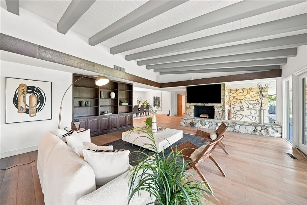 3608 Hampstead Road, La Canada Flintridge, California 91011 — photo 4