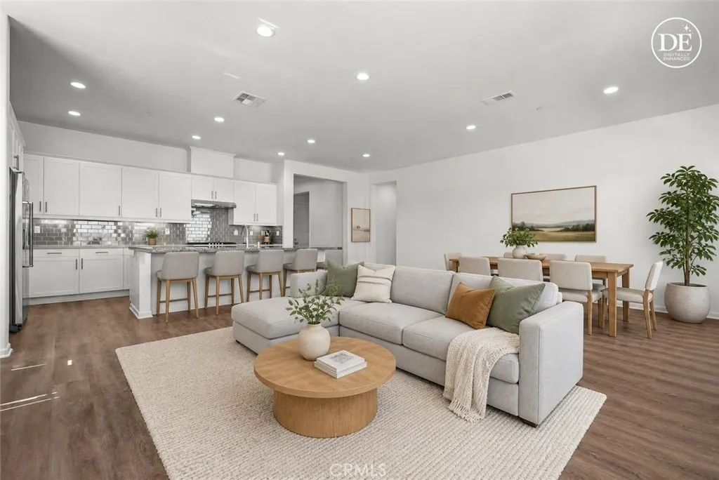 18725 Big Cedar Drive, Canyon Country, California 91387 — photo 5