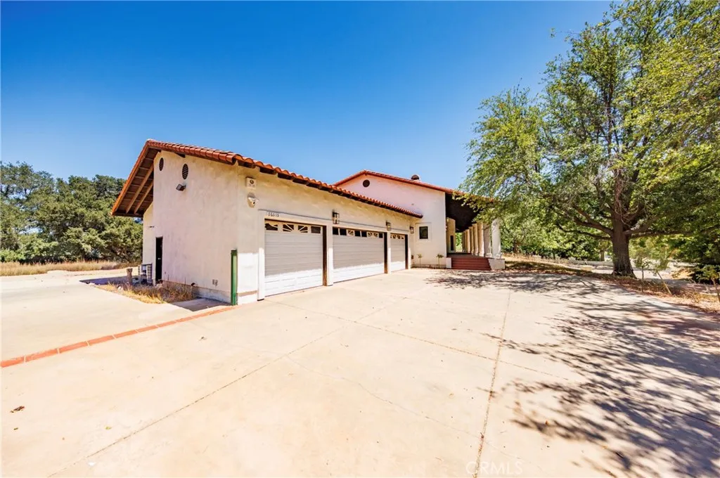 16515 Valley Ranch, Canyon Country, California 91387 — photo 4
