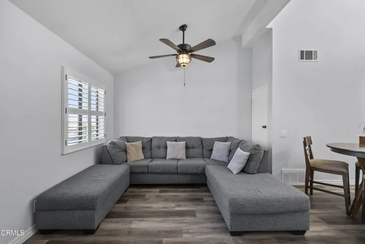 5206 Longfellow Way, Oxnard, California 93033 — photo 5
