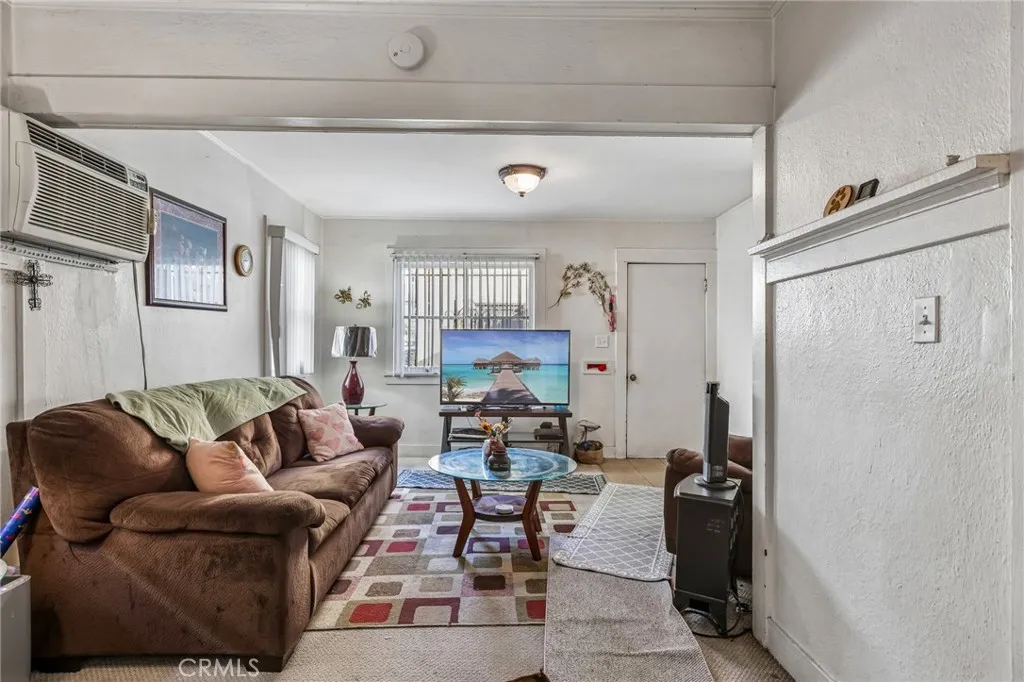 3309 W Florence, Los Angeles, California 90043 — photo 5