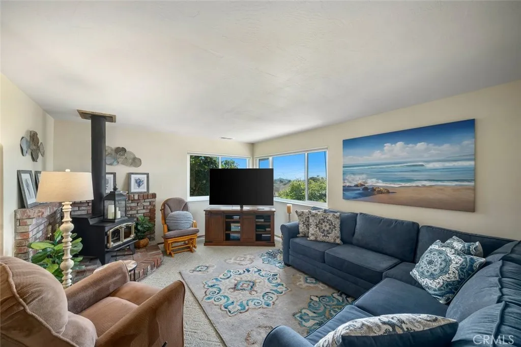 1641 Saratoga Avenue, Grover Beach, California 93433 — photo 4