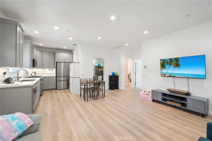 Stainless steal appliances in the kitchen