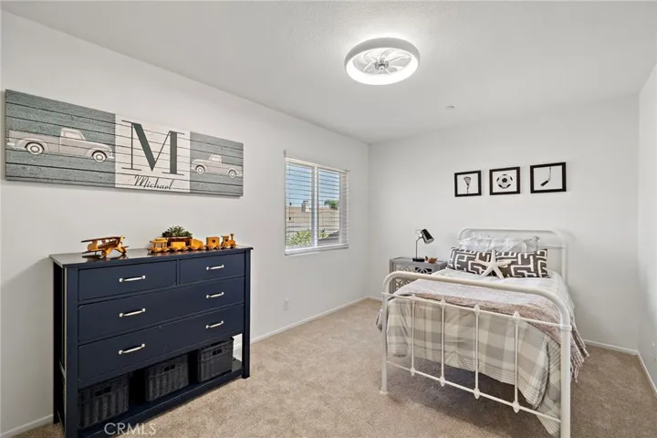 ceiling fan in bedroom