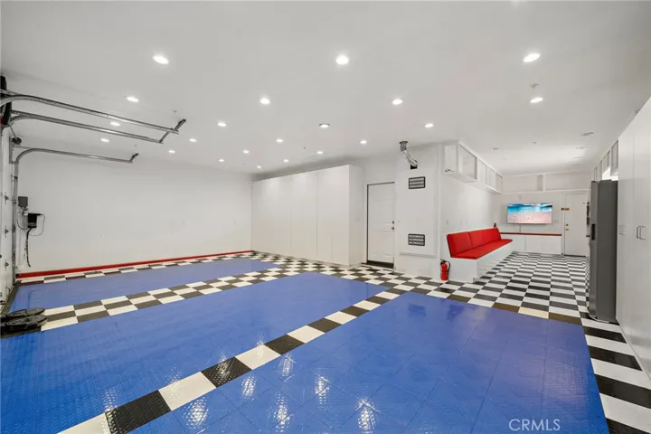 4 car tandom garage