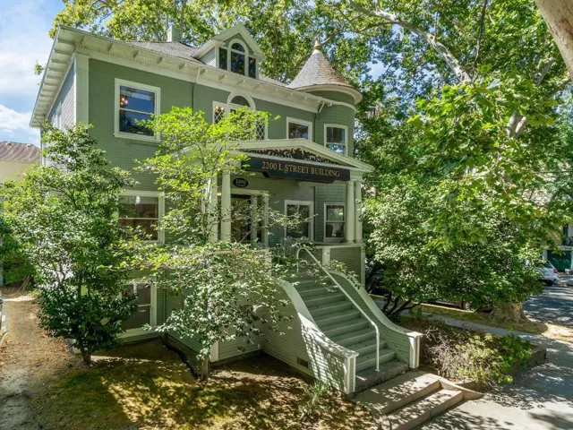 2200 L Street, Sacramento, California 95816 — photo 4