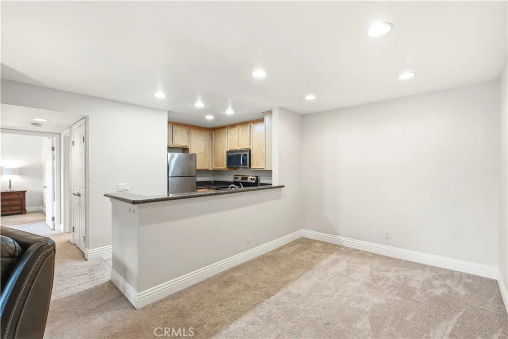2380 Del Mar 305, Corona, California 92882 — photo 4