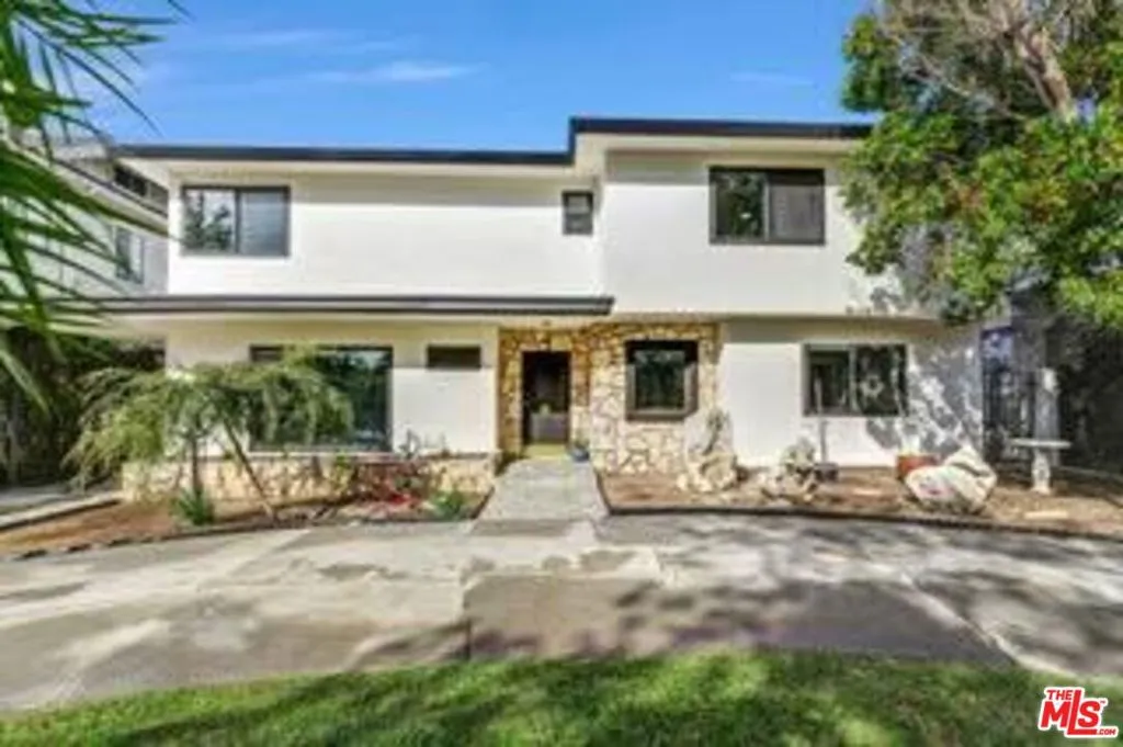 impressive mid-century home