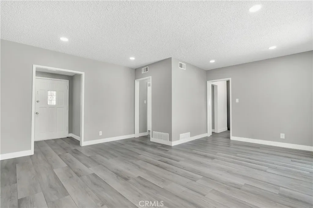 18234 Sugarman Street, Tarzana, California 91356 — photo 5