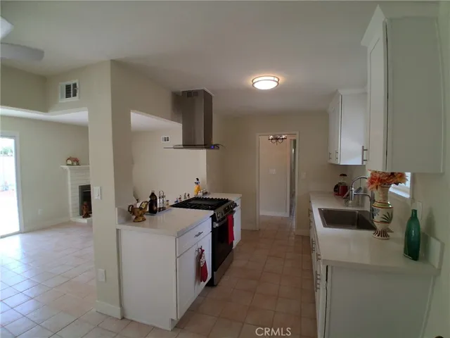 A beautifully updated classic kitchen that blends timeless style with fresh, modern touches.