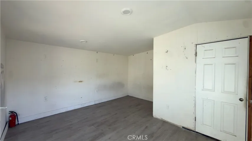 STORAGE ROOM. INTERIOR