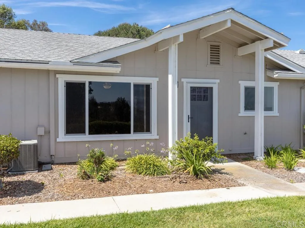 4362 Dowitcher Way