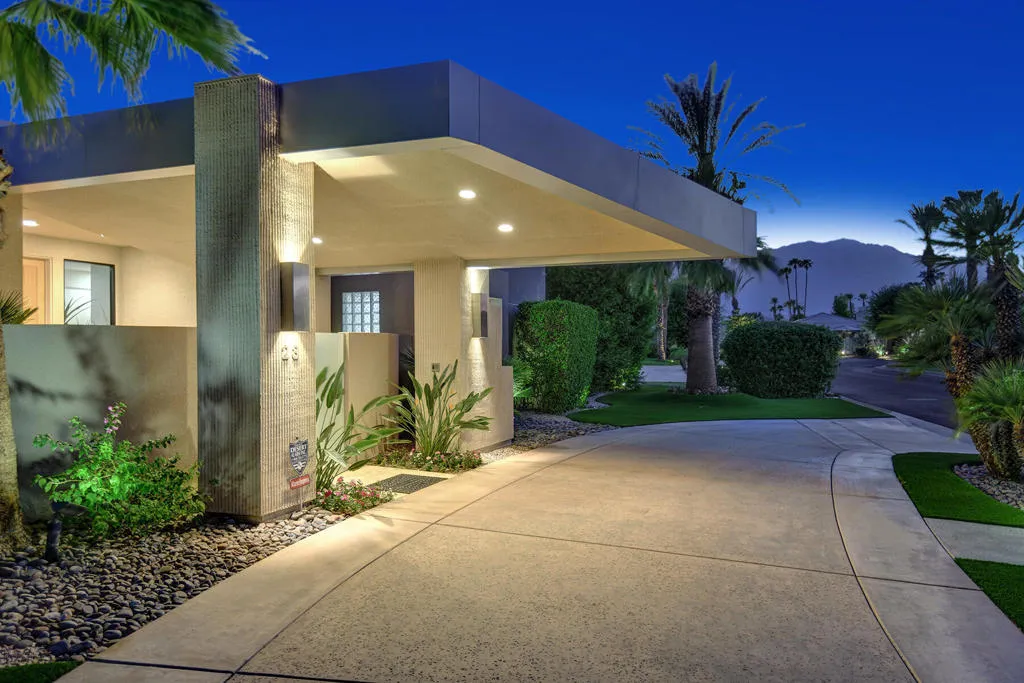 NIGHT FRONT OF HOME TIGHT