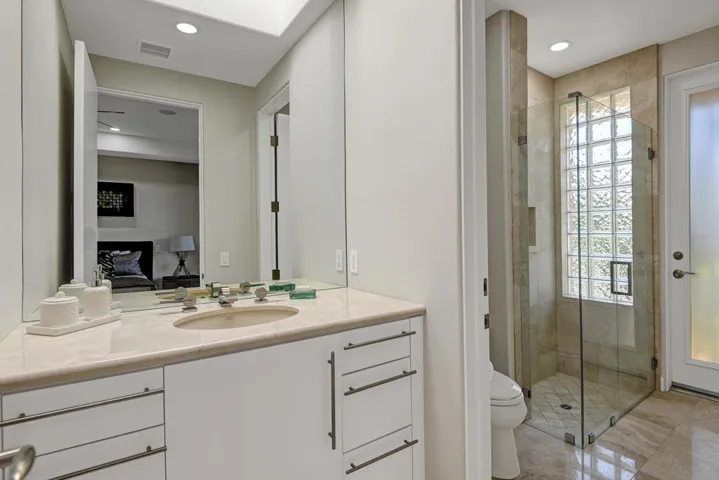 BEDROOM 3 BATHROOM