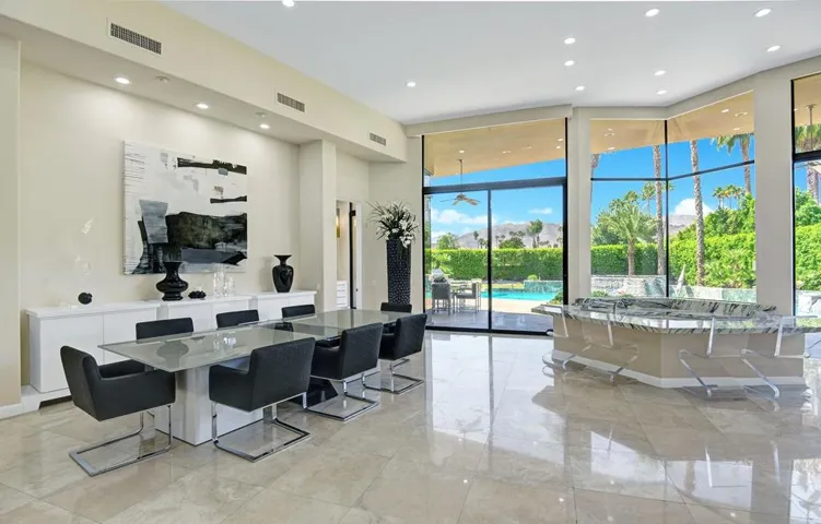 DINING SPACE