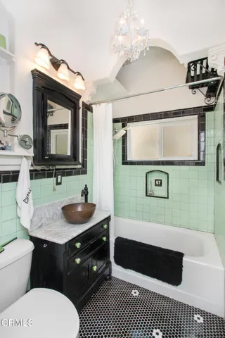 web_45_Bathroom