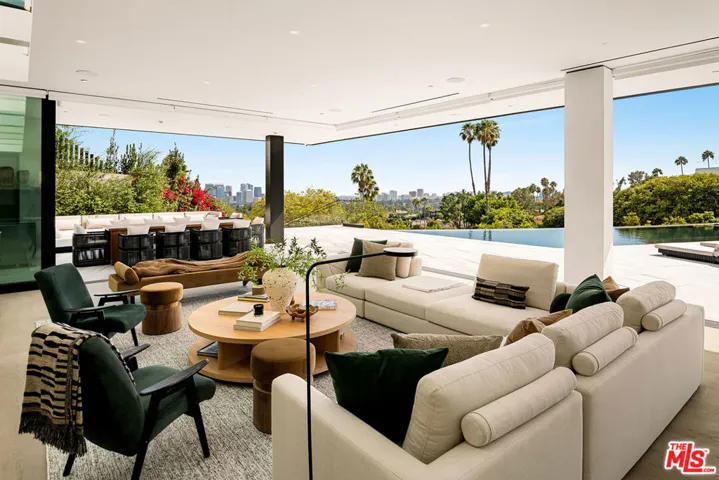 1200 Laurel Way, Beverly Hills, California 90210 — photo 4