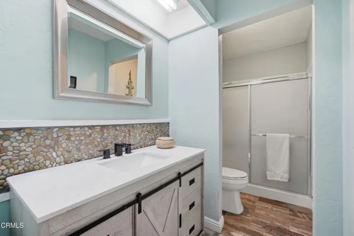 40_bathroom