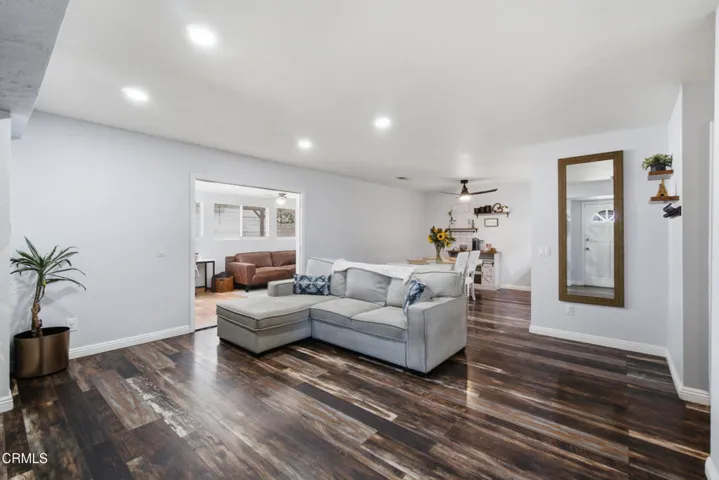 10_living room