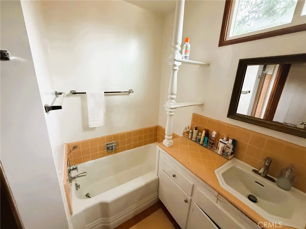 15035 Gilmore Street, Van Nuys, California 91411 — photo 5