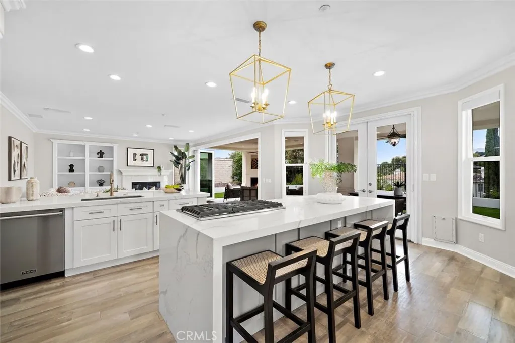 Quartz Countertops, high quality finishes.