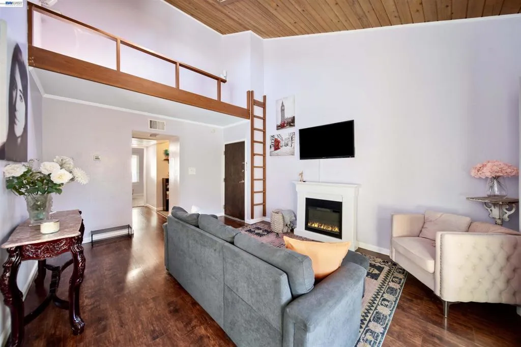 2716 Oak Rd 111, Walnut Creek, California 94597 — photo 4