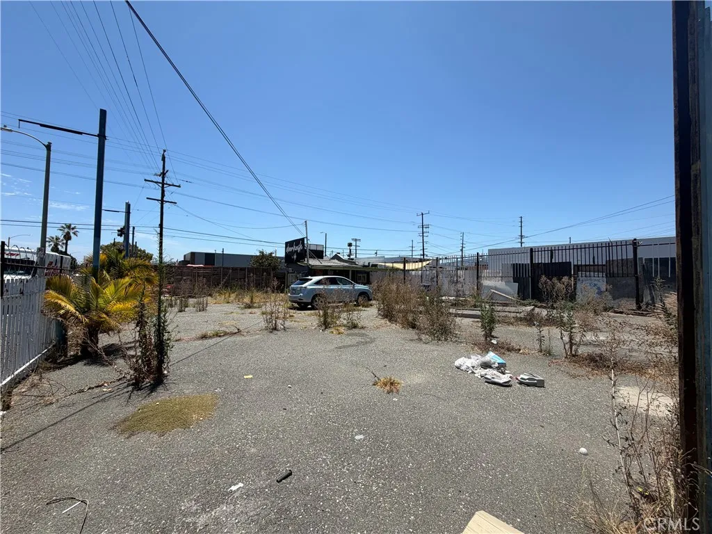 901 W Anaheim, Los Angeles, California 90744 — photo 5