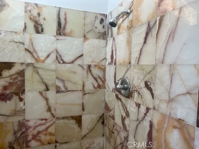 Studio Apt Bathroom