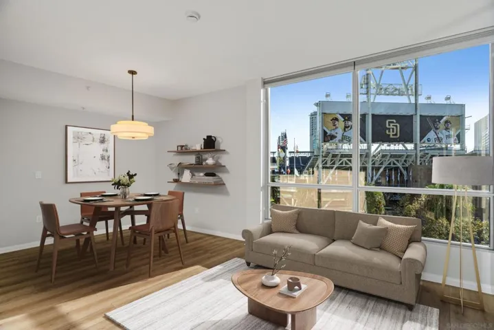 https://zimg.paragon.ice.com/ParagonImages/Property/PA/SDMLS/-530590/12/533/400/0627ced2ea400add52d8be9875f1a36e/3/065bebf1351fc43af8f9f8b897bfce34/-530590-255bec82-b3c6-4fec-ac1b-897d15fc2f76.JPG