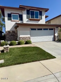 Golf Villa Front yard