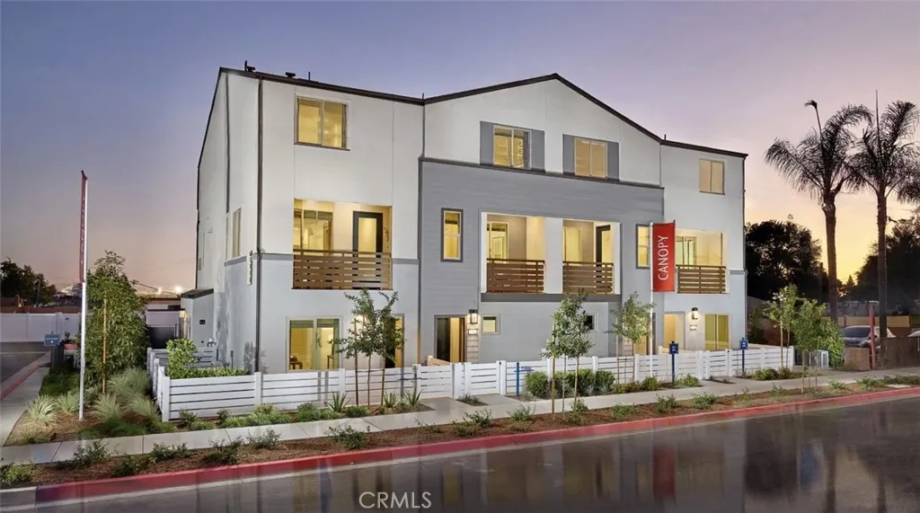 Model Exterior
