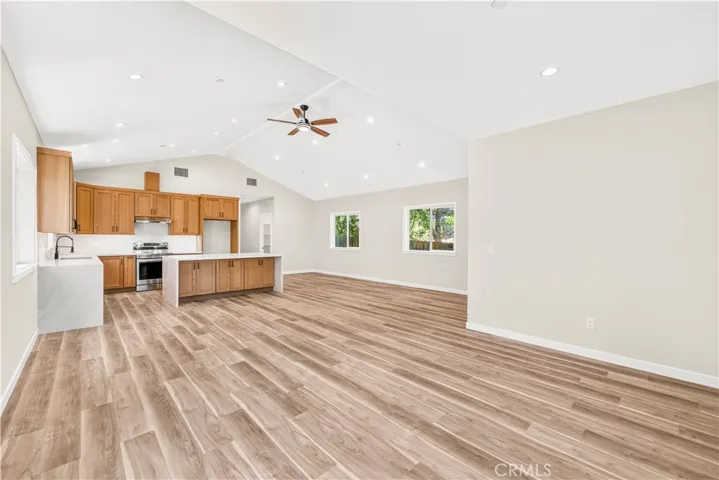 8738 Apperson Street, Sunland, California 91040 — photo 4
