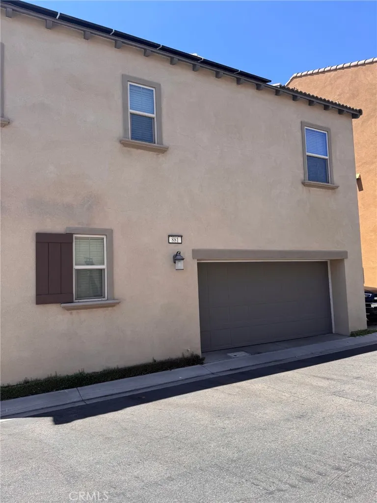 881 Pear Court, Upland, California 91786 — photo 4