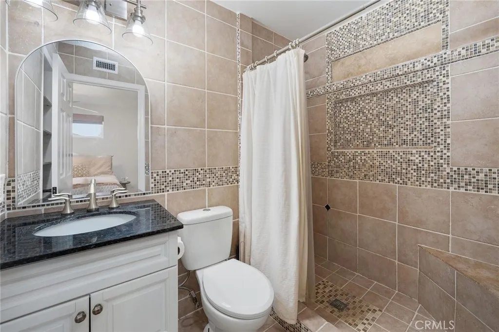 Primary Suite Bathroom