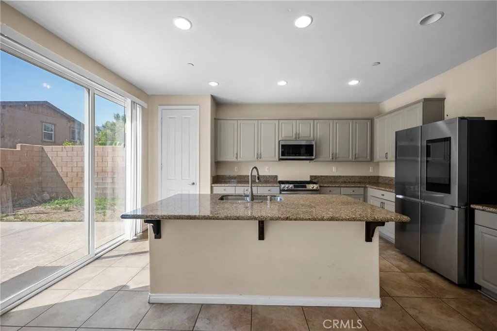 5430 Padua Way, Fontana, California 92336 — photo 5