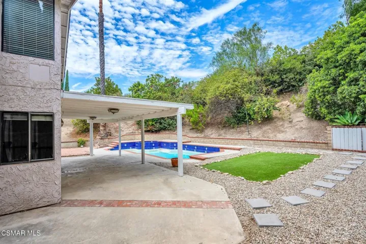 5 - Backyard-