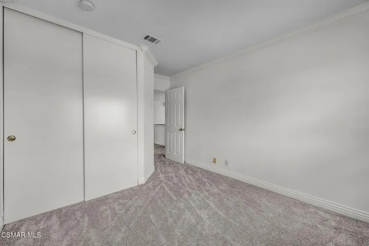 19 - Bedroom-
