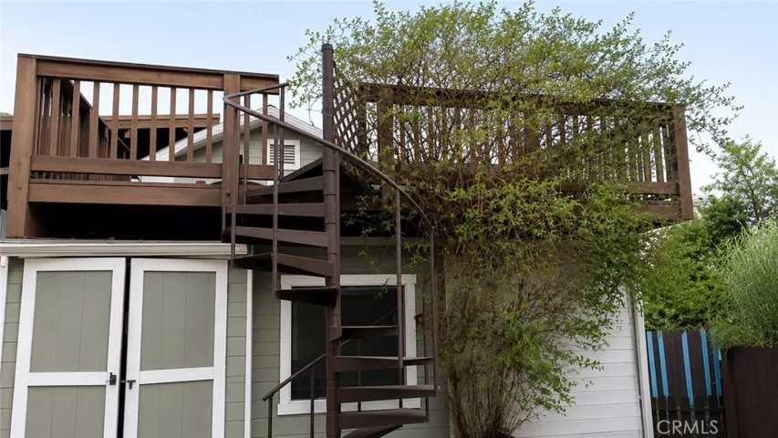 9317 Avenue Thompson, Chatsworth, California 91311 — photo 4