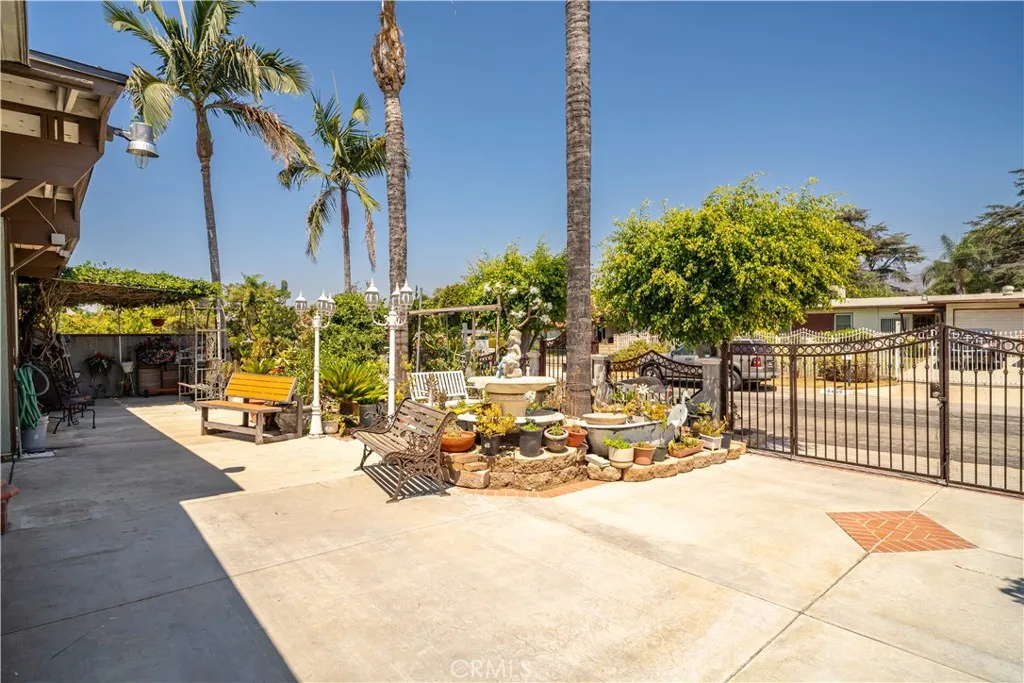 18438 E Citrus Edge, Azusa, California 91702 — photo 4