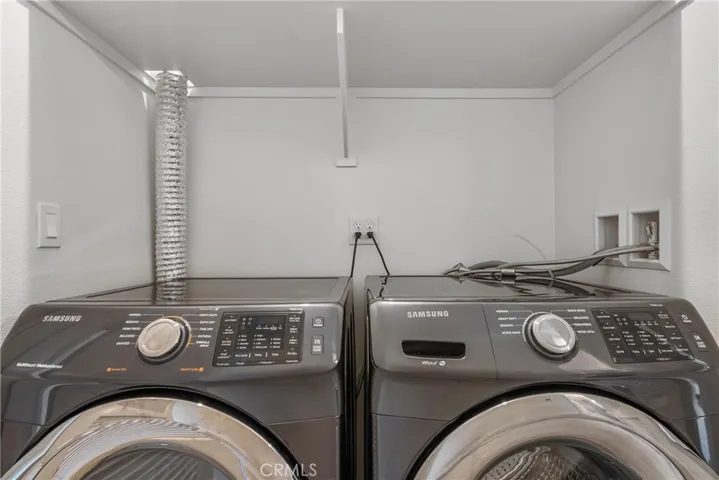 New washer and dryer on level 3