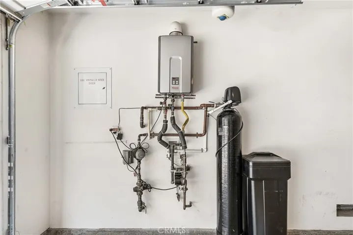 Tankless water heater & Water filtration system