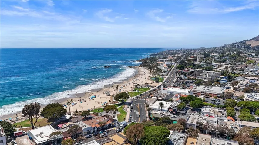 downtown Laguna Beach