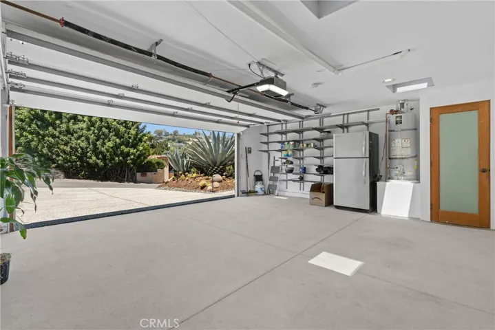 2 car garage (with a qtr bathroom)