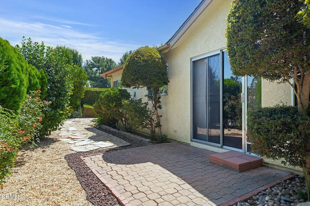 20-Side Patio