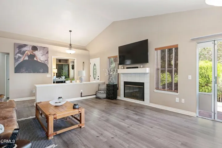 05-Living Room