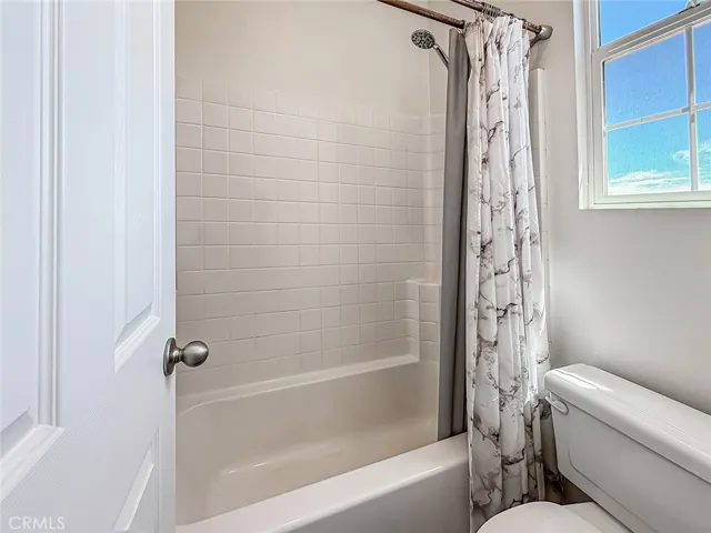 Upstairs hall bath