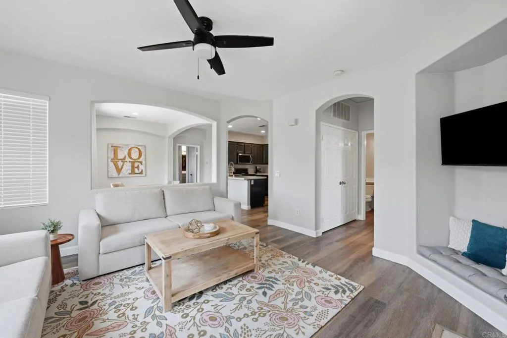 638 Sumner Way 1, Oceanside, California 92058 — photo 4