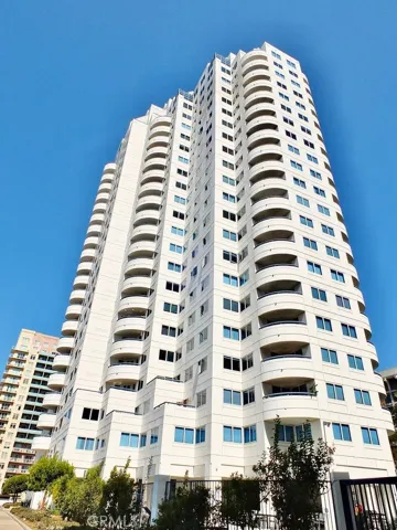 another view of building
